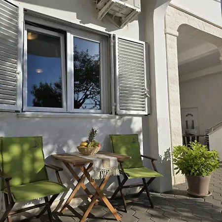 Seaside Apartments Petrcane Exterior photo